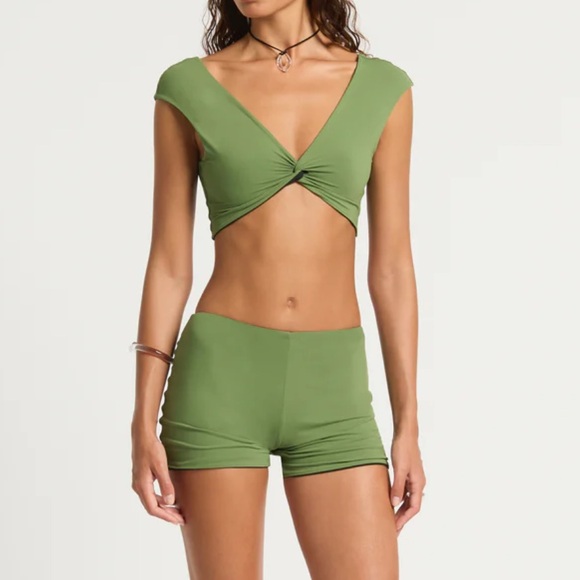 Bond-eye Reversible Cora Mini Short